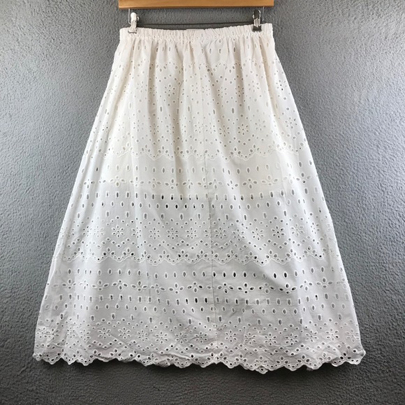 New H&M White Eyelet Embroidered Skirt Medium Cotton Lined Womens - Picture 2 of 10